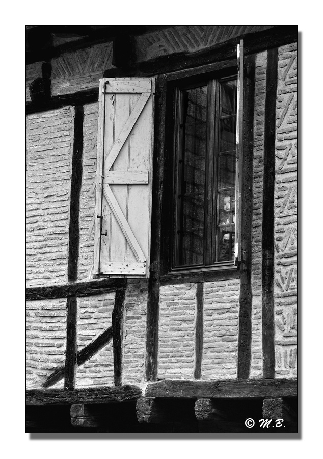 Le bb  la fentre